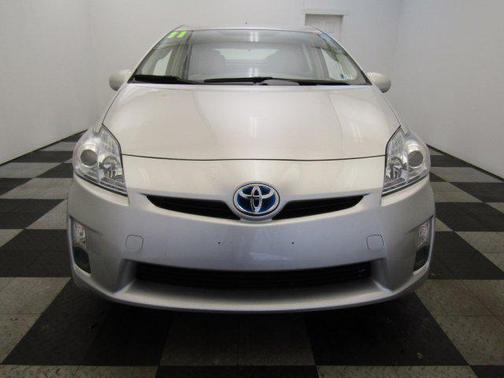 Classic Silver Metallic 2011 Toyota Prius II