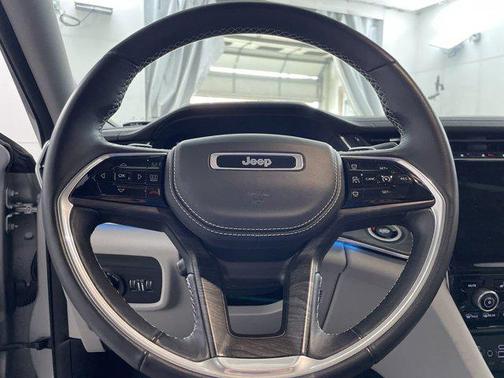 2022 Jeep Grand Cherokee L Overland