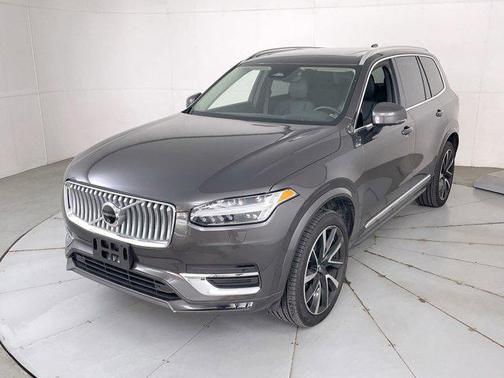 2024 Volvo XC90 B5 Plus Bright Theme