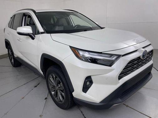2022 Toyota RAV4 Hybrid SE