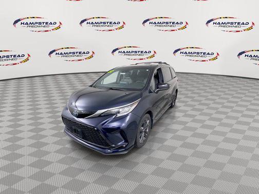 2022 Toyota Sienna XSE 7 Passenger