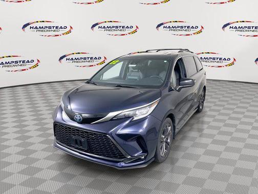 2022 Toyota Sienna XSE 7 Passenger