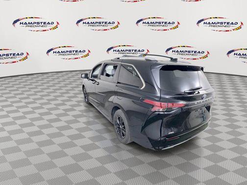 2022 Toyota Sienna Limited