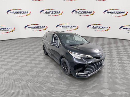 2022 Toyota Sienna Limited