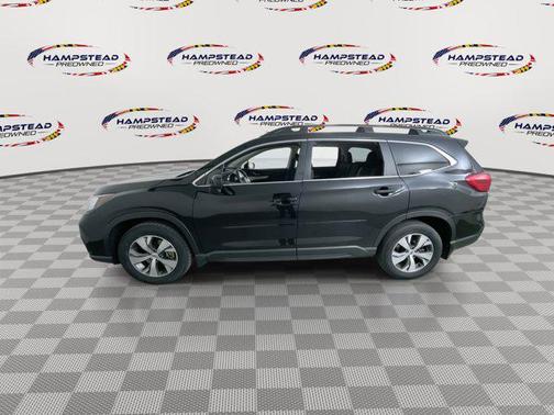 Crystal Black Silica 2022 Subaru Ascent Premium 8-Passenger