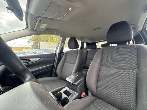 2017 Nissan Rogue Sport S