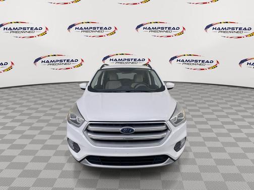 OXFORD WHITE 2017 Ford Escape SE