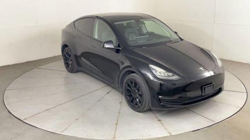 2022 Tesla Model Y Long Range Dual Motor All-Wheel Drive