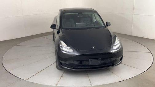 2022 Tesla Model Y Long Range Dual Motor All-Wheel Drive