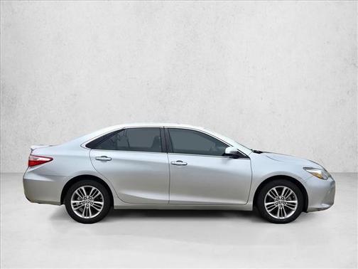 Celestial Silver Metallic 2015 Toyota Camry SE