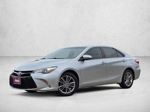 Celestial Silver Metallic 2015 Toyota Camry SE