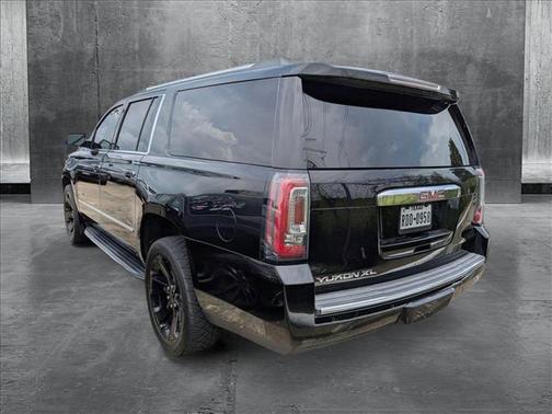 2017 GMC Yukon XL Denali