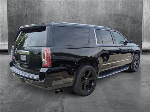 2017 GMC Yukon XL Denali