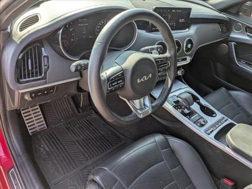 2022 Kia Stinger GT2
