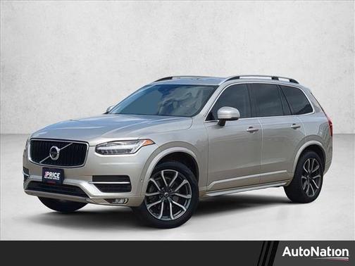 Silver/Gray 2018 Volvo XC90 T6 Momentum