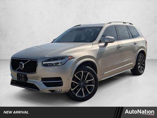 2018 Volvo XC90 T6 Momentum