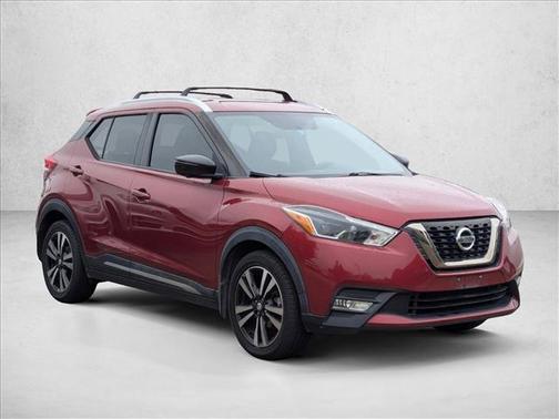 2019 Nissan Kicks SR