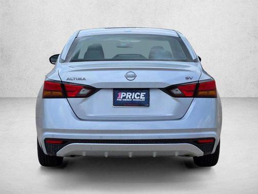 Brilliant Silver Metallic 2024 Nissan Altima 2.5 SV