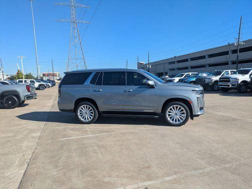 2023 Cadillac Escalade Luxury