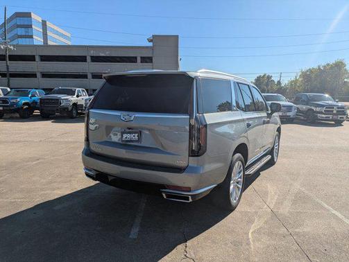 2023 Cadillac Escalade Luxury