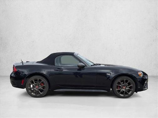 2017 FIAT 124 Spider Base