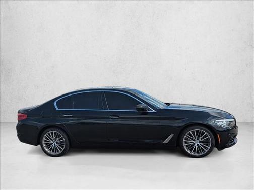 2018 BMW 530 530i