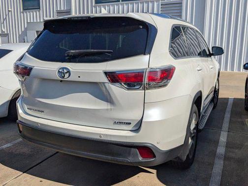 2016 Toyota Highlander Limited Platinum