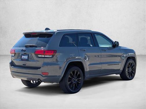 2022 Jeep Grand Cherokee Laredo