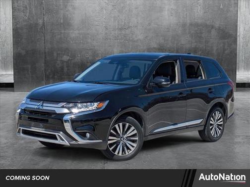 2020 Mitsubishi Outlander SE