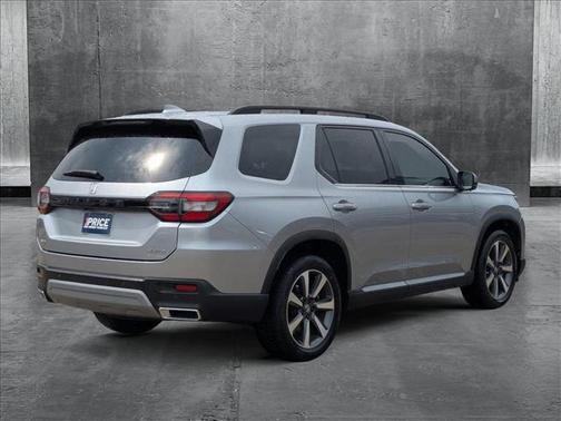 2023 Honda Pilot AWD Elite