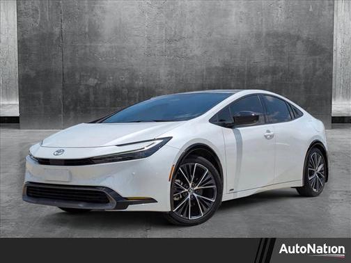 2024 Toyota Prius XLE