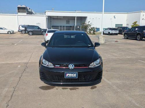2017 Volkswagen Golf GTI 2.0T S 4-Door