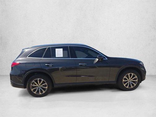 Graphite Grey Metallic 2024 Mercedes-Benz GLC 300 4MATIC