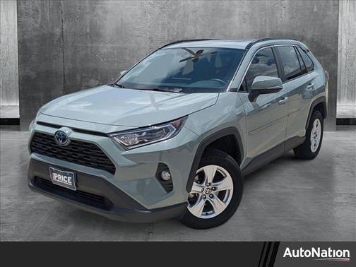 2021 Toyota RAV4 Hybrid XLE