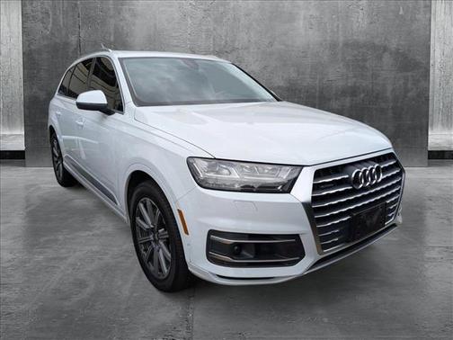 2019 Audi Q7 55 Prestige