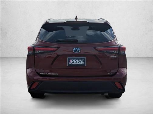 2023 Toyota Highlander Hybrid XLE