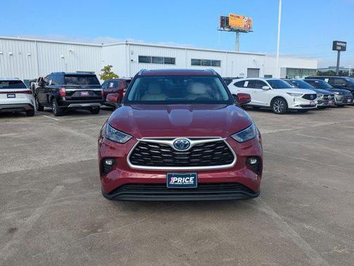 2023 Toyota Highlander Hybrid XLE