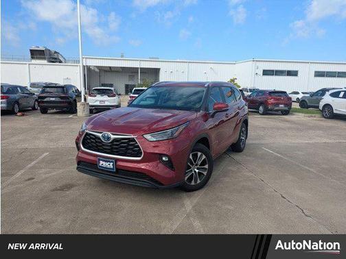 2023 Toyota Highlander Hybrid XLE