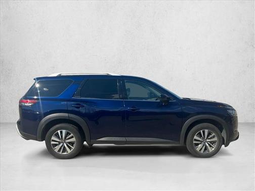 Deep Ocean Blue Pearl 2025 Nissan Pathfinder SL FWD