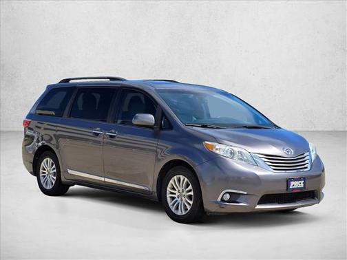 2017 Toyota Sienna XLE Premium