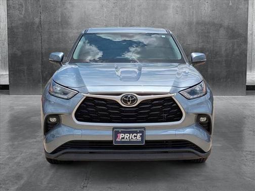 2021 Toyota Highlander LE