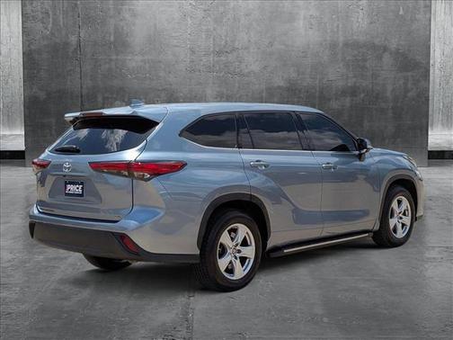 2021 Toyota Highlander LE