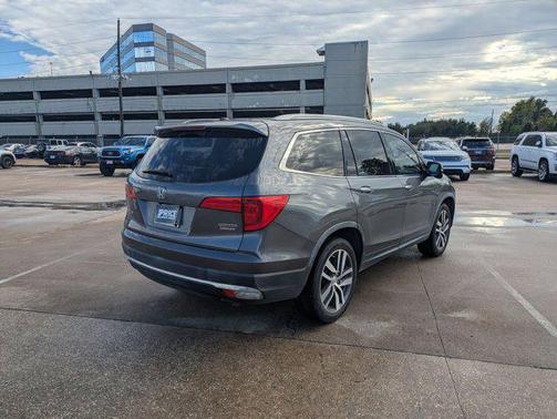 2018 Honda Pilot Touring