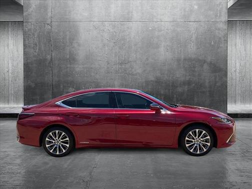 2020 Lexus ES 300h Base