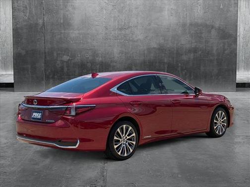 2020 Lexus ES 300h Base