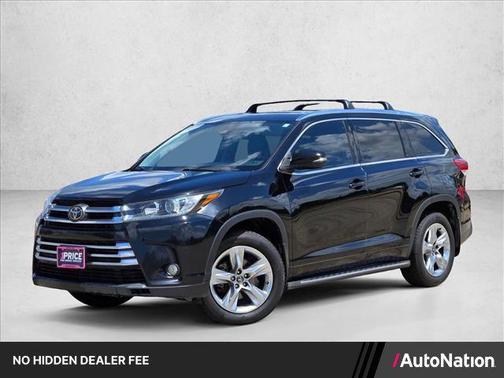 Midnight Black Metallic 2017 Toyota Highlander Limited