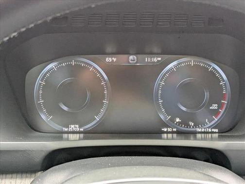 2022 Volvo XC90 T6 Inscription