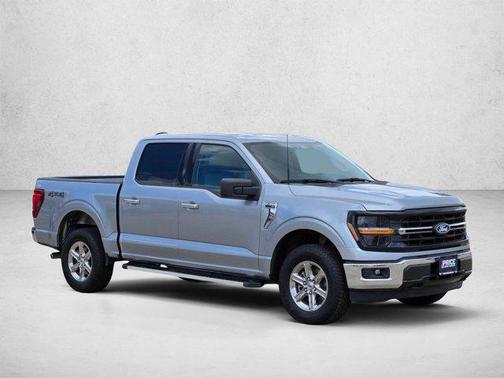 Iconic Silver Metallic 2025 Ford F-150 XLT