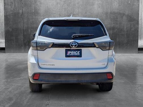 2016 Toyota Highlander LE Plus