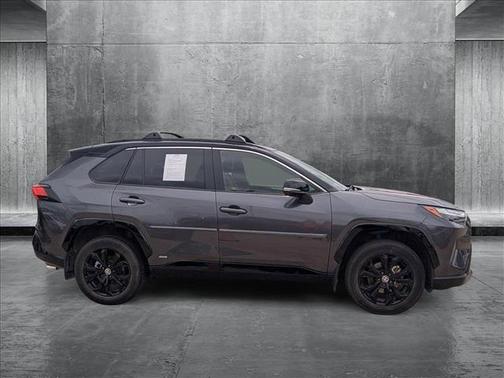 2023 Toyota RAV4 Hybrid SE
